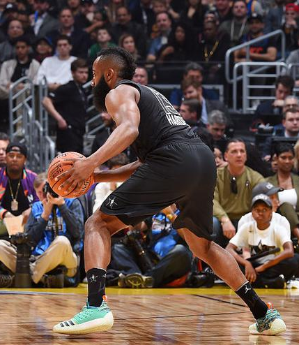 理发师谈拉 理发师谈拉