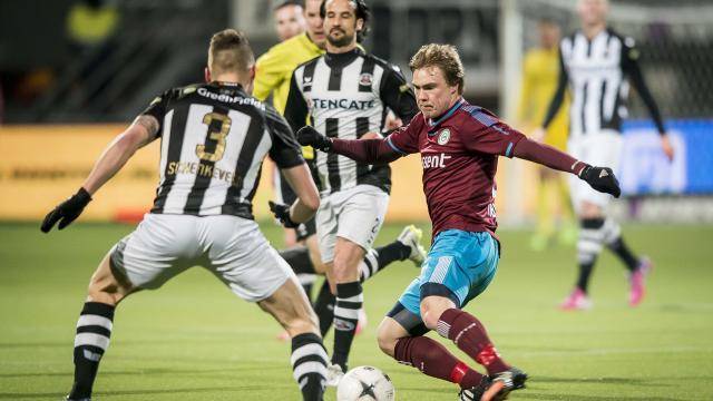 每场比赛都 每场比赛都